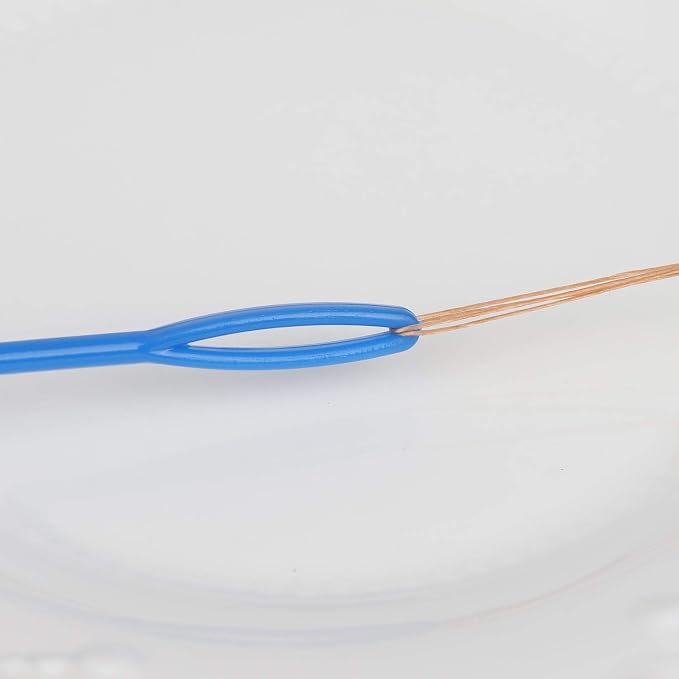 300 Piece Plastic Sewing Needle Set - Image 4