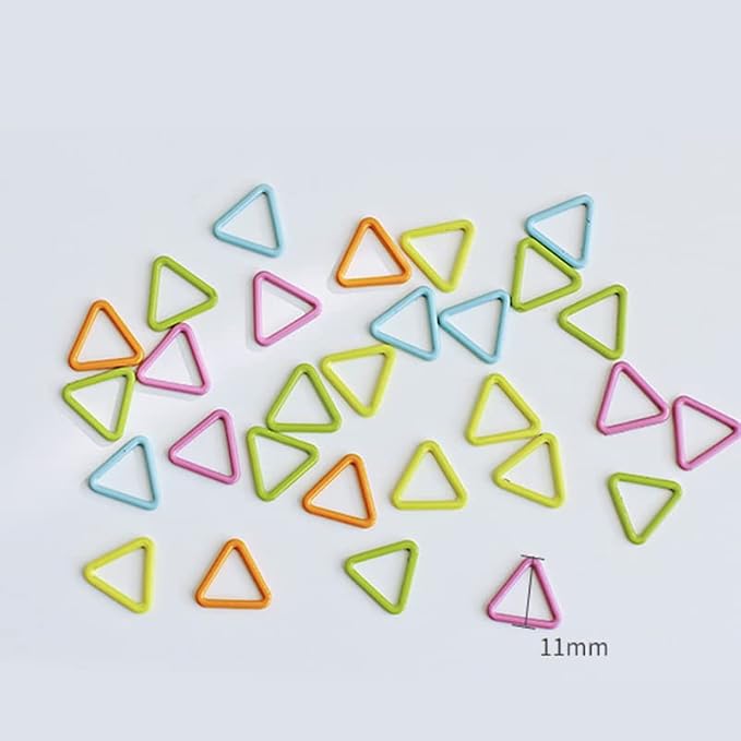 Hilsayum 30PCS Mini Metal Stitch Markers Triangle-Shaped Stitch Markers - Image 2