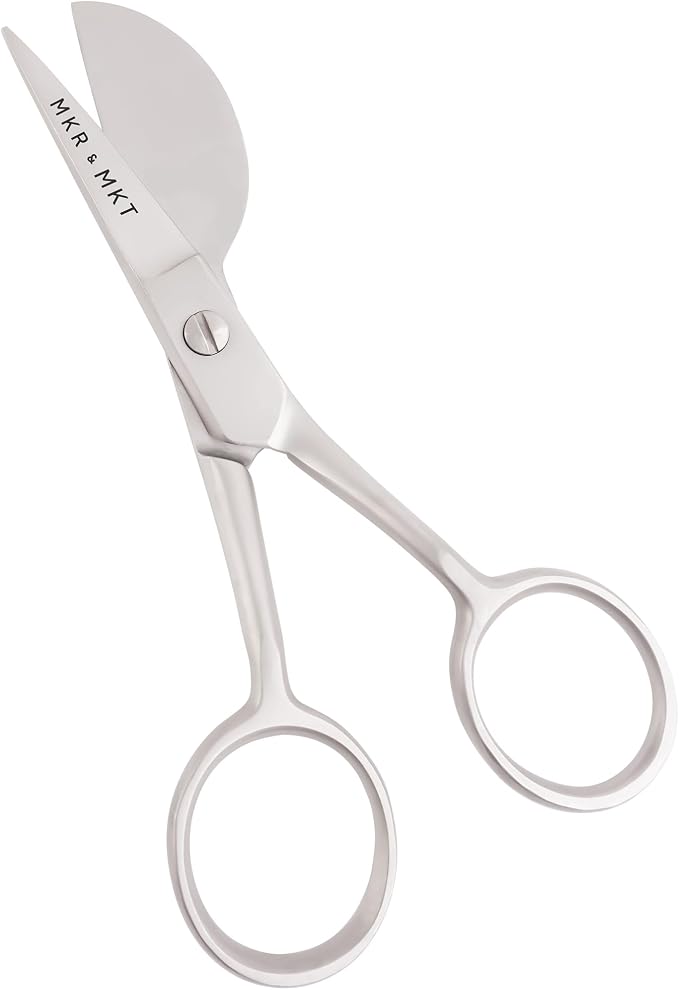 Small Embroidery 4.5 Inch Scissors Set of 2 Kit - Image 5