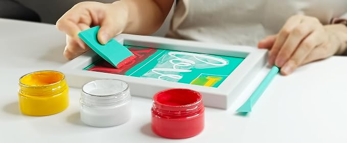 JAJADO 19pcs Christmas Stencils Chalk Paste Paint Set - Image 7