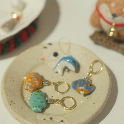 Handmade Ocean Fish Stitch Markers 4 PCS in One Case, Three Tropical Fish - Image 5