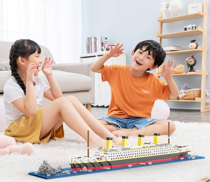 Titanic Architecture Set Micro Building Blocks Model Kit - Image 7