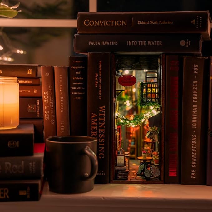 Book Nook DIY Kit - Image 6
