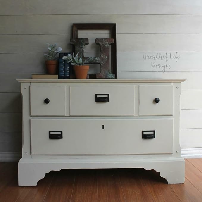 Dixie Belle Paint Company Chalk Finish Furniture Paint - Image 5