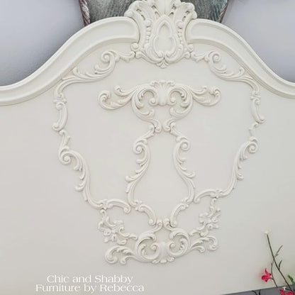 Dixie Belle Paint Company Chalk Finish Furniture Paint - Image 5