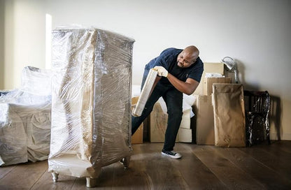 International Plastics Co. 18" Stretch Film/Wrap 1500 feet 7 Layers 80 Gauge - Image 8