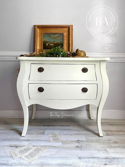 Dixie Belle Paint Company Chalk Finish Furniture Paint - Image 3