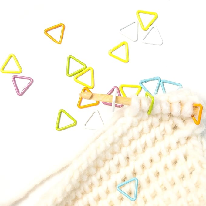 Hilsayum 30PCS Mini Metal Stitch Markers Triangle-Shaped Stitch Markers - Image 6