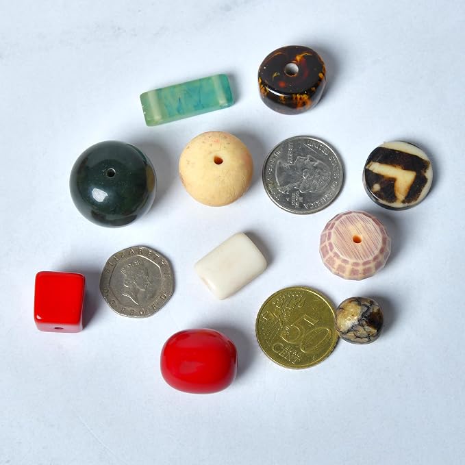 1/2 LB Bag of Assorted Resin Beads - Image 4