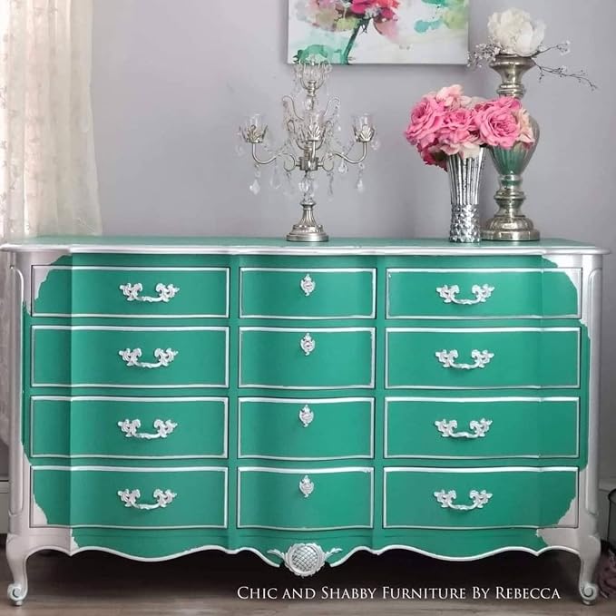 Dixie Belle Paint Company Chalk Finish Furniture Paint - Image 4