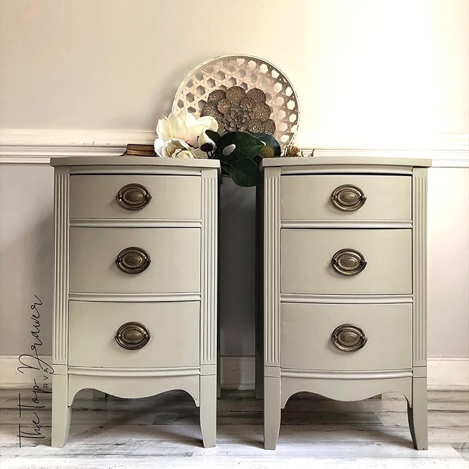 Dixie Belle Paint Company Chalk Finish Furniture Paint - Image 4
