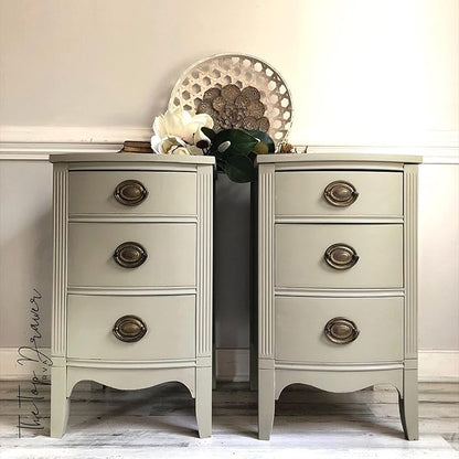 Dixie Belle Paint Company Chalk Finish Furniture Paint - Image 4