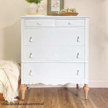 Dixie Belle Paint Company Chalk Finish Furniture Paint - Image 4