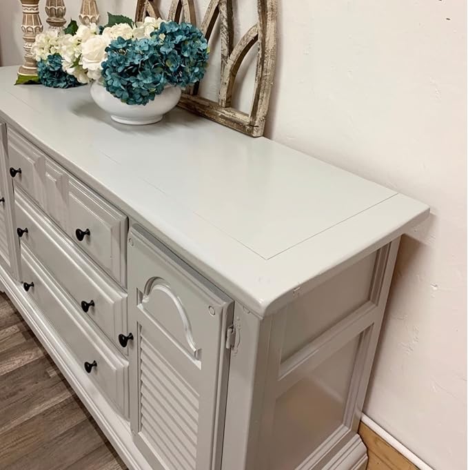 Dixie Belle Paint Company Chalk Finish Furniture Paint - Image 5