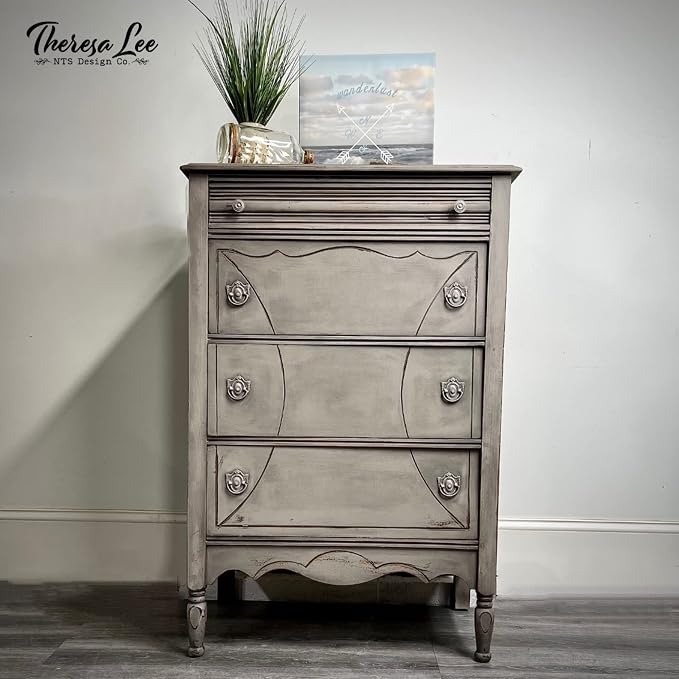 Dixie Belle Paint Company Chalk Finish Furniture Paint - Image 6