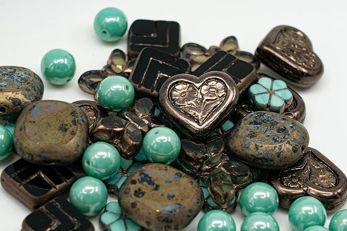 45+ pcs of Focal Glass Bead Mix - Image 3