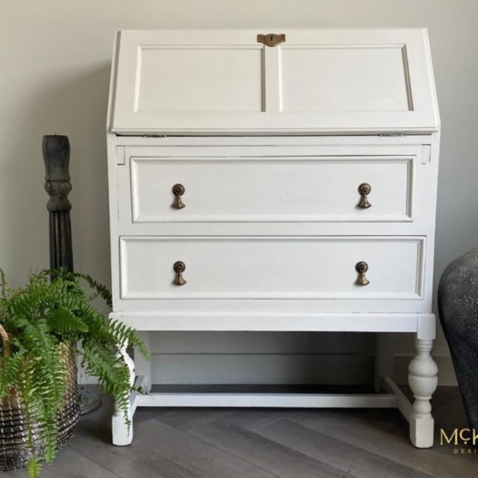 Dixie Belle Paint Company Chalk Finish Furniture Paint – Gardenia – Matte Chic - Image 5