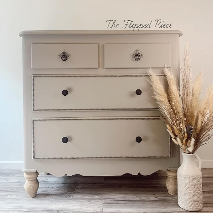 Dixie Belle Paint Company Chalk Finish Furniture Paint - Image 7