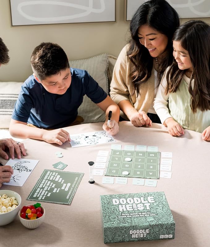 The Quick Drawing and Deduction Family Party Game - Image 5