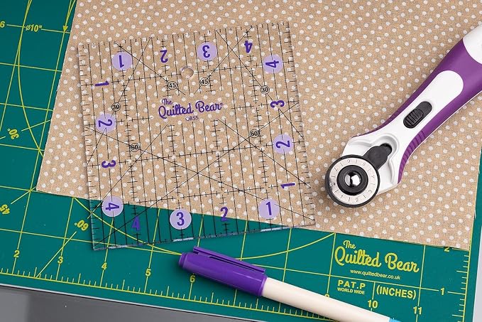 The Quilted Bear Rotating Cutting Mat 7" x 7" - Image 7