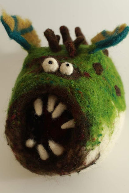 Woolbuddy Needle Felting Wool, Natural Handmade Wool Roving, 6 Vibrant Colors - Image 4