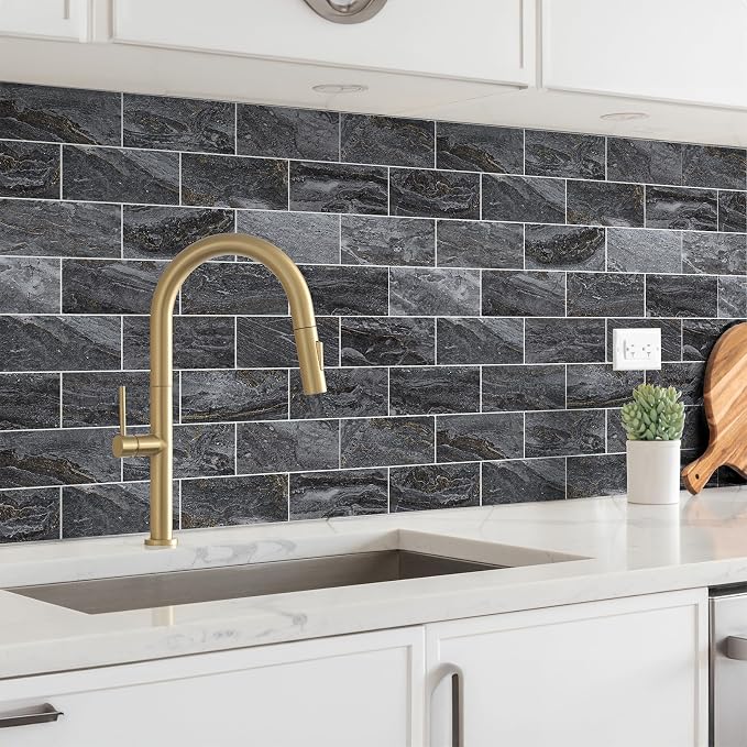 4 Pieces Peel and Stick Backsplash - Image 2