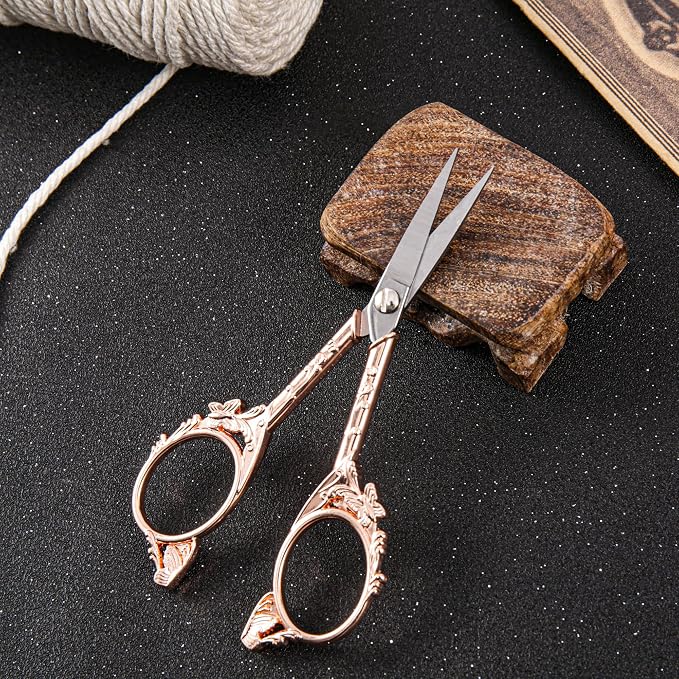 Rose Gold Crochet Scissors Kit - Image 2