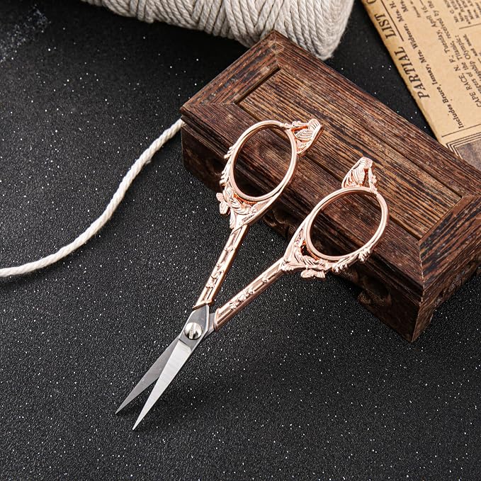 Rose Gold Crochet Scissors Kit - Image 4